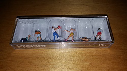 プライザー フリスビーで遊んでいる人たち 塗装済完成品 HO(1/87) 10696(中古品)
