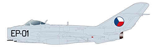 HOBBY MASTER 1/72 MiG-17F フレスコC チェコ・スロバキア空軍(中古品)