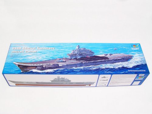 トランペッター 1/350 ソビエト海軍 空母 アドミラル・クヅネツォフ プラモ(未使用品)