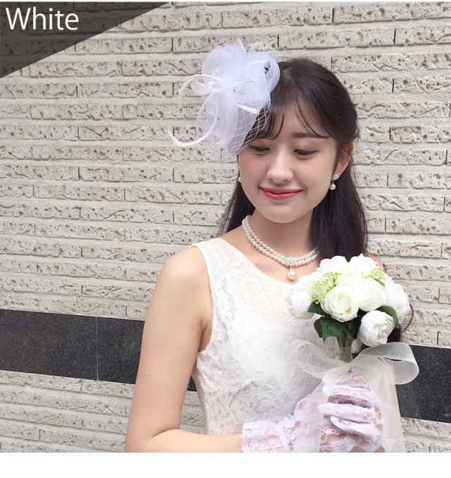 豪華なウェディング花嫁 髪 飾り 花モチーフ ヘッド ドレス 披露宴 結婚式  素敵 可愛い 綺麗 お花がギッシリ 式に華を添える アクセント 発表会 ヘアアレンジ 優しい乳白色 花ビラ 淡い白色 上品 引き立つ ワイヤー ブーケに 結構なボリューム　JPY