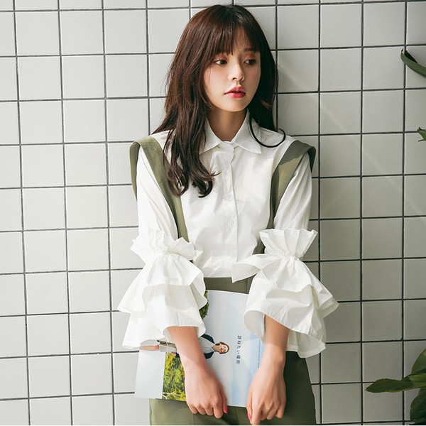 個性的 可愛い フリル ボリューム袖 シンプル シャツ 無地 フレア袖 袖フリル の通販はau Pay マーケット お取り寄せドレスのアルトリアaupayマーケット店