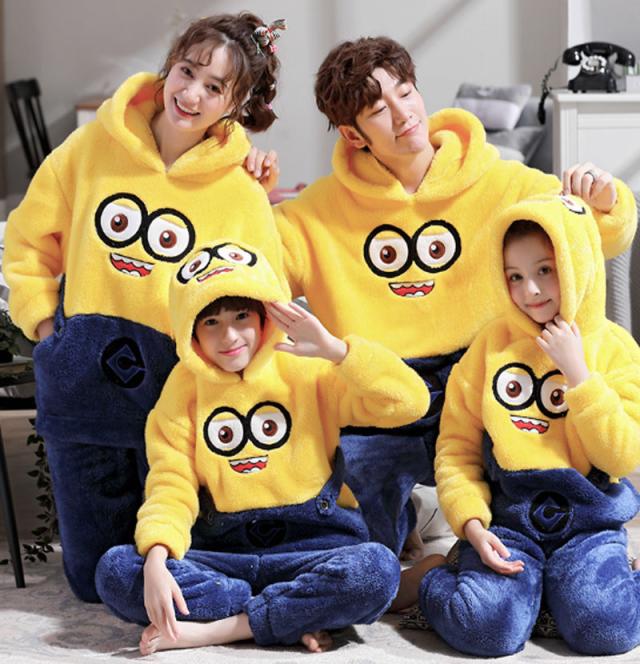 超人気 親子ペアミニオンズパジャマ上下セット カップルペアルック ルームウェア パジャマペアルックお揃い 裏起毛 パパ ママ 子供 ミの通販はau Pay マーケット Rinrin Store