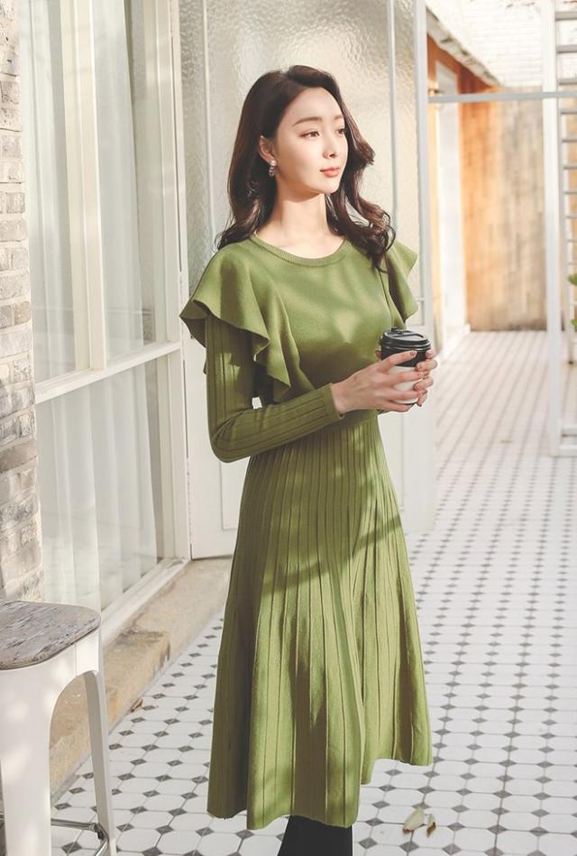 春ニットワンピース くすみカラー プリーツ ワンピース 長袖 ニットワンピース 春 韓国 ファッション レディース ニット 切り替え 大きいの通販はau Pay マーケット Dress Box