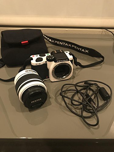 PENTAX デジタル一眼カメラ K-01 ボディ ホワイト/ブラック K-01BODY WH/BK(中古品)