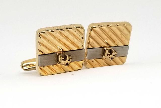 クリスチャンディオール カフリンクス スクエア カフス ゴールド コンビ ロゴ ｃｈｒｉｓｔｉａｎ ｄｉｏｒ 中古 の通販はau Pay マーケット ブランディール