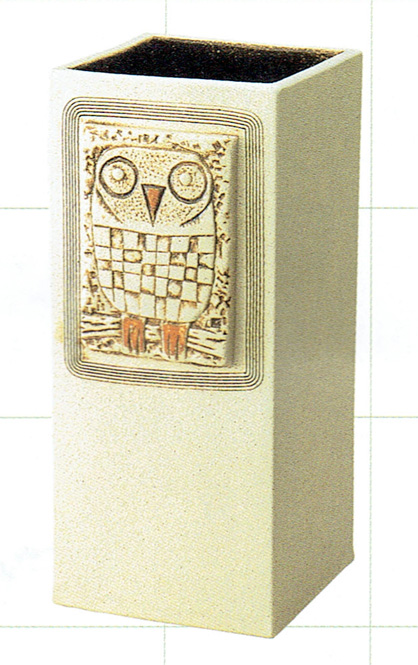 傘立て 信楽焼 ふくろうレリーフ【白砂釉】   傘立 陶器    彩り屋_の通販は 15,645円