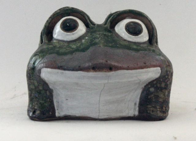 出目蛙9号　 信楽焼　陶器　置物　かえる  彩り屋_の通販は 9,209円