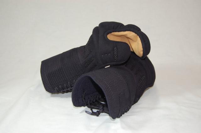 剣道防具　5ｍ/ｍ合成革　甲手のみ（M.L)の通販は 9,900円