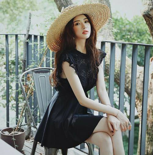 ワンピース水着 韓国 水着 ワンピース 体型カバー 水着 ワンピース 40代 オールインワン セクシー 大きいサイズ 黒の通販はau Pay マーケット Viento ヴィエント