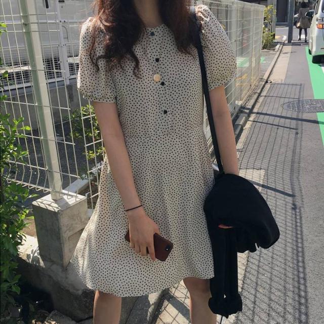 春新作 ワンピース 春 ワンピース ミニ ワンピース ミニ丈 ワンピース ワンピース ドレス リゾート ワンピース 半袖 ドット 水玉 黒 白 の通販はau Pay マーケット Viento ヴィエント