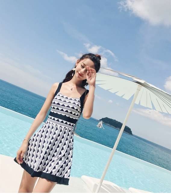 体型カバー 水着 ワンピース ワンピース水着 大きいサイズ レディース 19年新作 ビーチウェア 40代 30代 代 フレアスカート オールイの通販はau Pay マーケット Me Too