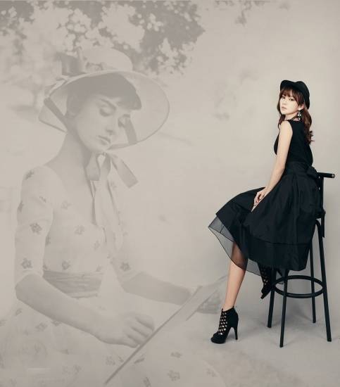 パーティドレス 春夏 結婚式 30代 ミモレ丈 ノースリーブ ラウンドネック 無地 Xライン 透け感 シンプル 大人可愛い 黒 パーティドレス 春夏 結婚式 30代 ミモレ丈 ノースリーブ ラウンド