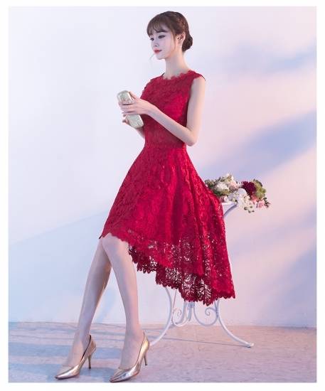 パーティードレス イブニングドレス 春夏 結婚式 二次会 披露宴 レッド 大きいサイズ ひざ丈 ミモレ丈 ノースリーブ 袖なし Aライン Xライン フィッシュテール 刺繍 総レース 花柄 透け感 シースルー ラウンドネック 20代 30代 大人かわいい フェミニン ガーリー パーティードレス イブニングドレス 春夏 結婚式 二次会 披露宴 レッド