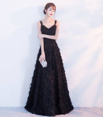 ロングドレス 黒 パーティードレス イブニングドレス 春夏 結婚式 二次会 披露宴 ブラック 大きいサイズ ロング丈 マキシ丈 ノースリーブ 袖なし Aライン Xライン フレア フリンジ フェザー 無地 ハートカット 20代 30代 大人かわいい フォーマル