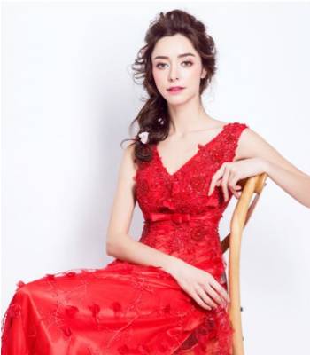 ロングドレス 赤 演奏会 パーティドレス お呼ばれ 謝恩会 大きいサイズ ゆったり大きいサイズ ロング丈 刺繍 個性的 花柄 レース 20代 30代 春 夏 セクシー エレガント 上品 Vネック フラワー ビジュー チュール 肩出し 結婚式 同窓会 婚活 背中 ワンピースドレス ロングドレス 赤 演奏会 パーティドレス お呼ばれ 謝恩会 大きいサイズ