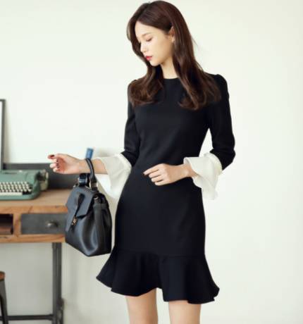 クラシカルワンピース パーティー パール付き フレア袖 モノトーン 切り替え フェミニン マーメイド フリル  キュート 大人可愛いの通販は