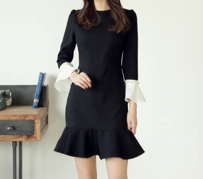 クラシカルワンピース パーティー パール付き フレア袖 モノトーン 切り替え フェミニン マーメイド フリル  キュート 大人可愛いの通販は