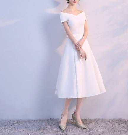 パーティードレス フレア オフショルダー 3色 Aライン ミディ丈 無地 エレガント フェミニン シック ドレス 結婚式 お呼ばれ ワンピース