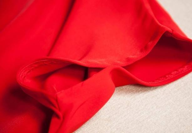 パーティードレス Vネック 半袖 2色 タイト 膝丈 ウエストクロス