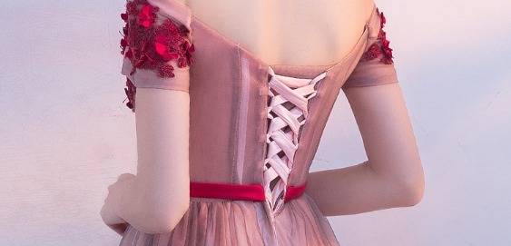 パーティードレス お呼ばれドレス 春夏 結婚式 二次会 謝恩会 赤 大きいサイズ ショート丈 ミニ丈 半袖 袖あり Xライン オフショルダー 編み上げ バックシャン フィッシュテール 刺繍 透け感 チュール フレア リボン 20代 30代 フェミニン ガーリー パーティードレス お呼ばれドレス 春夏 結婚式 二次会 謝恩会 赤