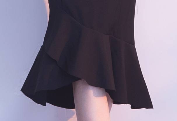 イブニングパーティードレス 可愛い ボートネック フリル マーメイド 膝丈 ミディ丈 タイト 長袖 フリル袖 ブラック パーティー 結婚式 イブニングパーティードレス 可愛い ボートネック フリル マーメイド