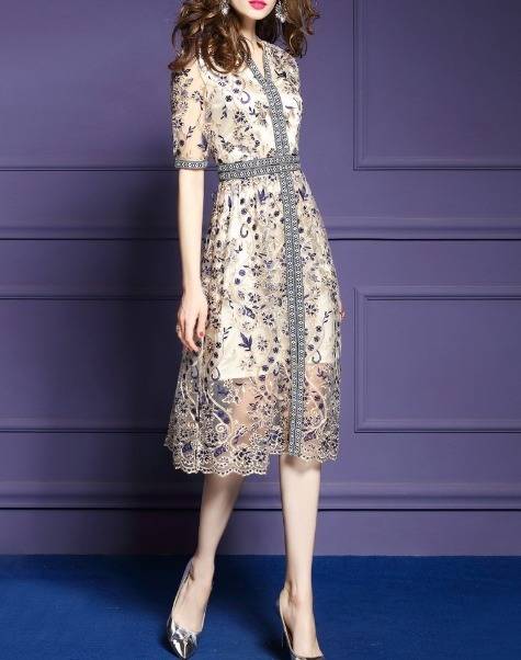 パーティードレス 花柄 レース 刺繍 ２色 半袖 ラインデザイン 膝下丈 ミディ丈 エレガント フェミニン パーティー 結婚式 二次会 パーティードレス 花柄 レース 刺繍 2色 半袖 ラインデザイン 膝下丈
