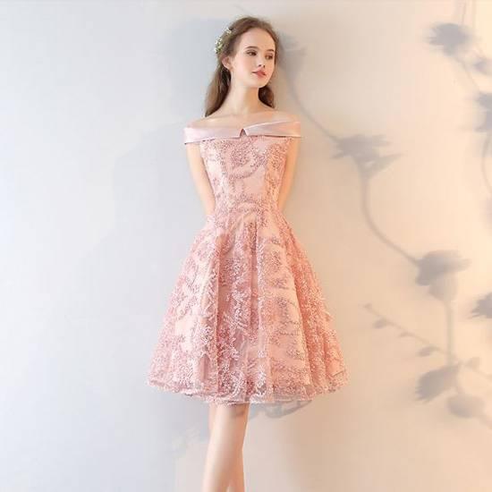 パーティードレス 刺繍 レース オフショルダー 花柄 フレア Ａライン 膝丈 ミディ丈 可愛い ２色 フェミニン エレガント パーティー