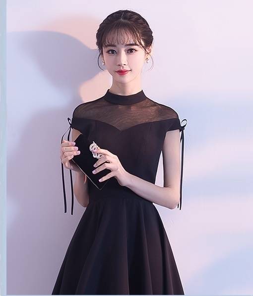 パーティードレス 無地 半袖 リボン ハイネック ミニ丈 ショート フレア Ａライン ４色 可愛い エレガント パーティー 女子会 結婚式 パーティードレス 無地 半袖 リボン ハイネック ミニ丈 ショート