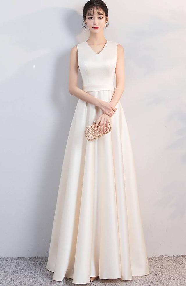 ロングドレス 黒 赤 スレンダーライン 演奏会 パーティドレス 謝恩会