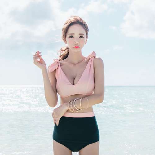 ツートーンビキニ 水着 ピンク リボン セクシー 海 ビーチ 夏