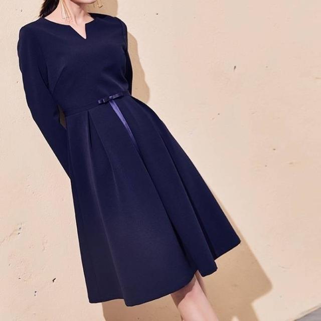 デザインネック ウエストリボン ミディアムフレアドレス 長袖 リボン ハイウエスト ひざ丈 Aライン レディース 2018年新作 定番 人気