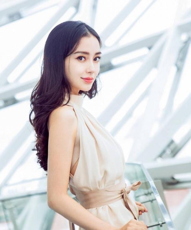 ハイネック アシンメトリー ミディアムドレス 上品 ノースリーブ バイ