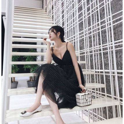 背中開き インポートドレス 大人 パーティー 結婚式 二次会 ノースリーブ フレア Vネック 無地 ミディアム ミモレ丈 バックコンシャス 背中開き インポートドレス 大人 パーティー 結婚式 二次会