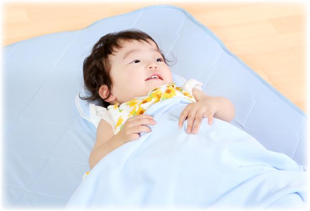 ひんやりクールケット 50 70cm ミニベビーサイズ 赤ちゃん 洗濯可 涼感 ひんやりケット 布団 寝具 夏用 接触冷感 肌掛けの通販はau Pay マーケット ６歳までの寝具図鑑 こどものふとん