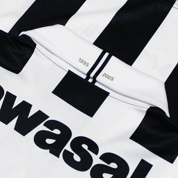 ヴィッセル神戸 30周年記念 半袖レプリカユニフォーム 14.汰木康也