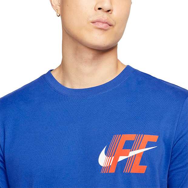 NIKE F.C. DF ホワイトスペース 半袖Tシャツ　ゲームロイヤル　【NIKE|ナイキ】サッカーフットサルウェアーfd0040-480｜au  PAY マーケット