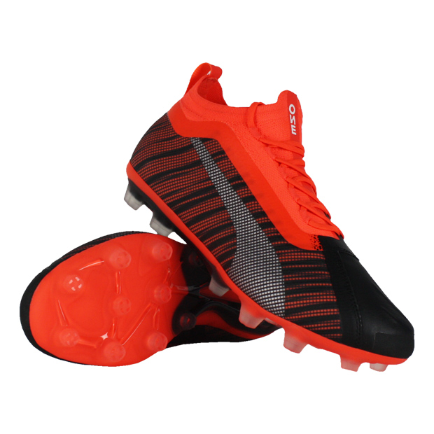 プーマ ワン 5 1 Hg プーマブラック Puma プーマ サッカースパイク 01の通販はau Pay マーケット Kemari87 Kishispo サッカー フットサル専門店