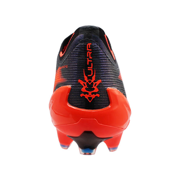 ウルトラ 6 アルティメット RELENTLESS FG プーマブラック 【PUMA