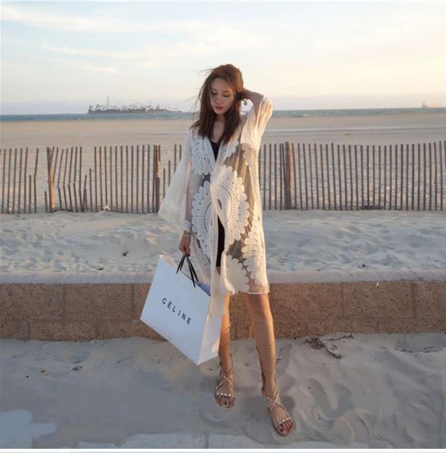 韓国 オルチャン トップス 総レース 花柄 刺繍 ガウン 羽織 水着 カーディガンの通販はau Pay マーケット Happy Toon Wowma店