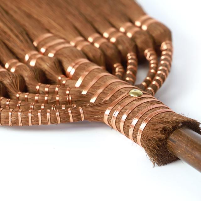 棕櫚箒 鬼毛 11玉 123cm 長柄 ほうき 室内 シュロ しゅろほうき ホウキ おしゃれ Broom Craft 天然素材 和箒 玄関 掃き掃除 掃除道具 掃除グッズ シンプル 新築祝い 深海産業 和歌山県 紀州伝統デザイン棕櫚箒