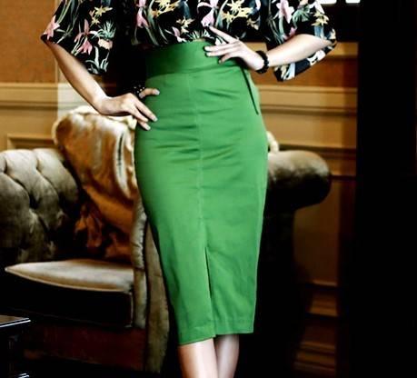 ハイウエスト タイトスカート ペンシルスカート スカート ミモレ丈 タイトシルエット スリム ロングタイトスカート の通販はau Pay マーケット Sayurio