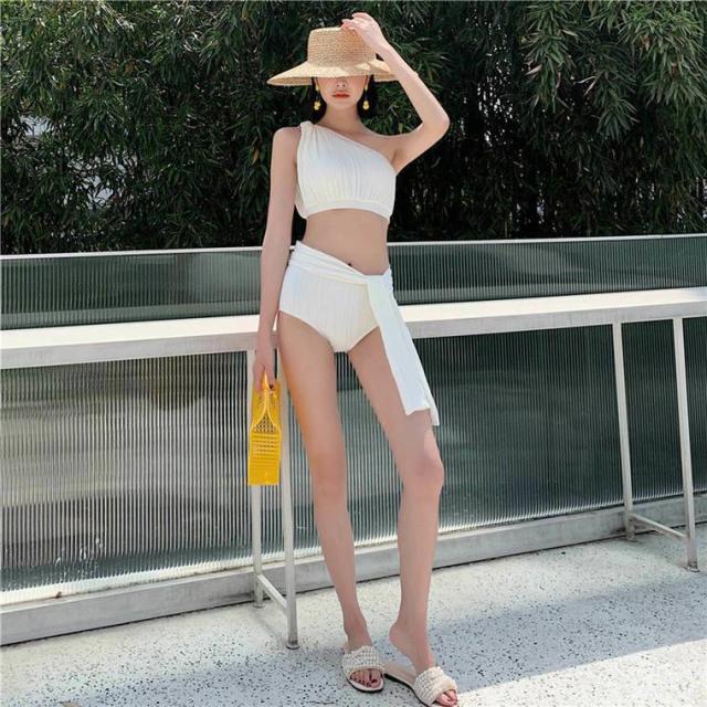 ハイウエストワンショルダー水着 水着 流行り 水着流行 19 通販 ビキニ オフショル 白 ハイウエスト シンプル 体型カバー 水着 の通販はau Pay マーケット Sayurio