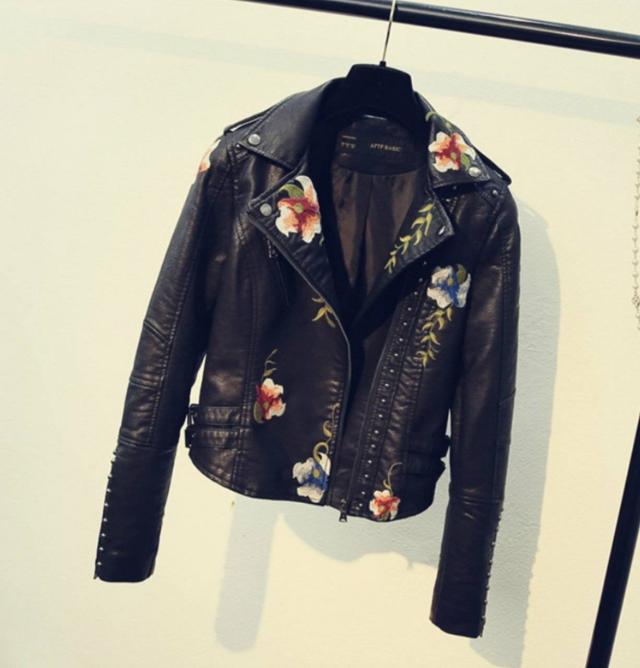 人と被らない 花柄puレザージャケット レディース アウター ジャケット ライダース レザー フェイクレザー レザー風 の通販はau Pay マーケット Sayurio