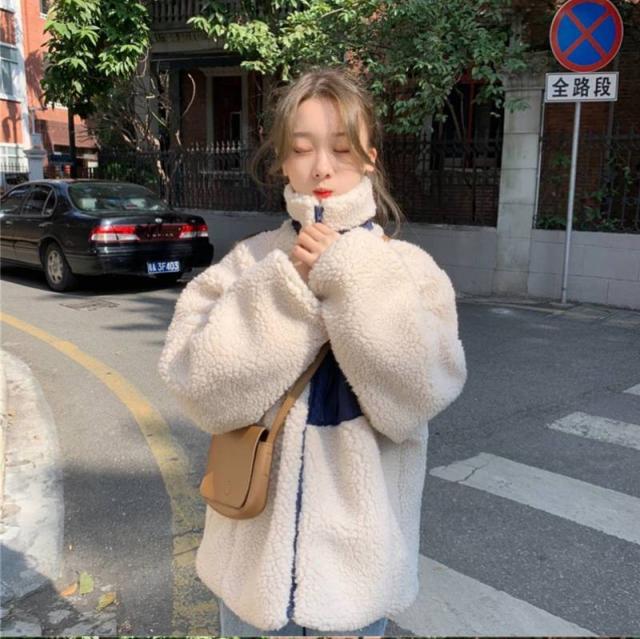 ハイネックボアジャケット アウター レディース ボア ボアブルゾン ボアジャケット ボアコート ハイネック ジャケット ブルゾン もこもこの通販はau Pay マーケット Sayurio