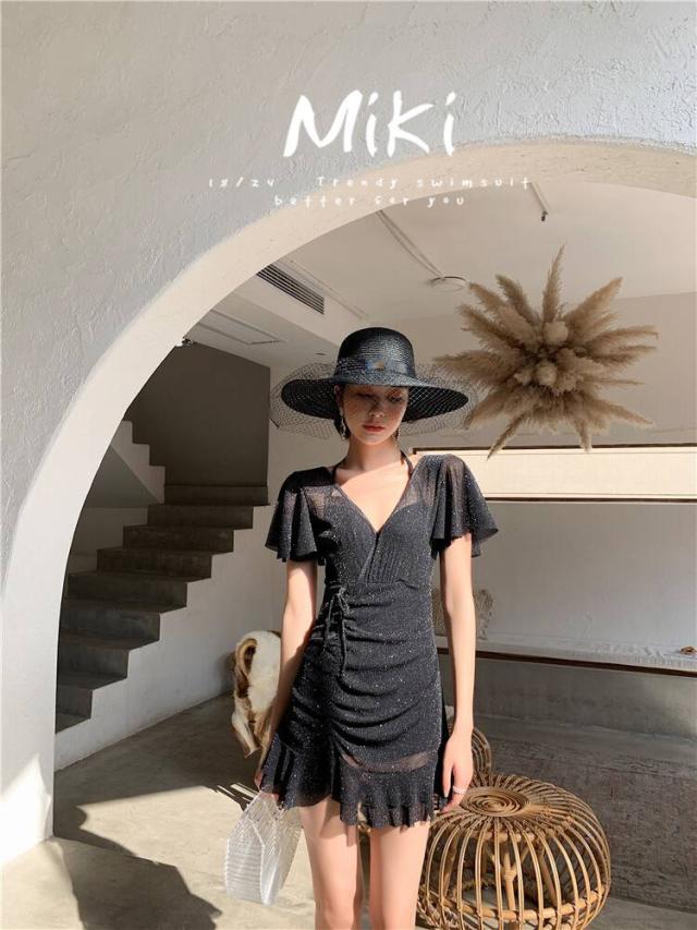 水着 ワンピース フリル 裾フリル 袖フリル シースルー レース 半袖 オールインワン ショートパンツ 体型カバー 二の腕 お腹 太もも の通販はau Pay マーケット Sayurio