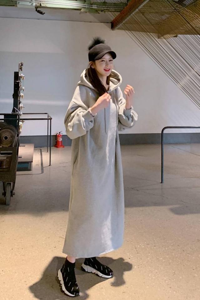 ロングパーカー ワンピース パーカー ロングワンピース パーカー ワンピース ロング パーカー ワンピース レディース パーカーワンピースの通販はau Pay マーケット Sayurio