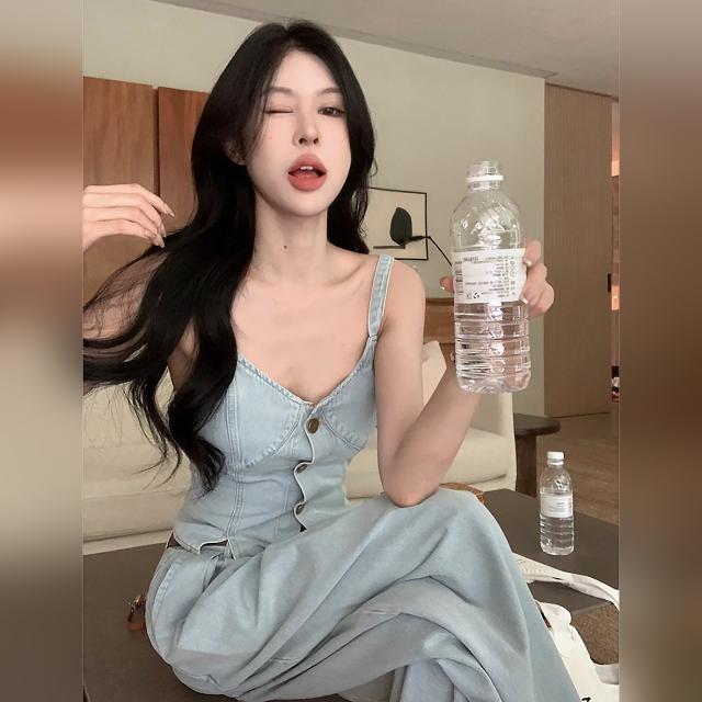 ジーンズセットアップ ビスチェトップス 広広としたデニム 韓国流行り物 タックズボン下 キャミソール 上下仕かける 成年者心地よい 着痩せ 表どおりうしろ帯 春夏