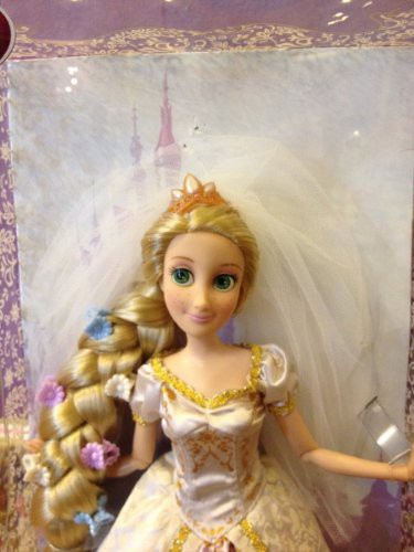 Disney (ディズニー)Exclusive Tangled Ever After 12 Inch Rapunzel