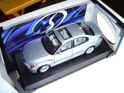 BMW M5 ミニカー 1/18 シルバー