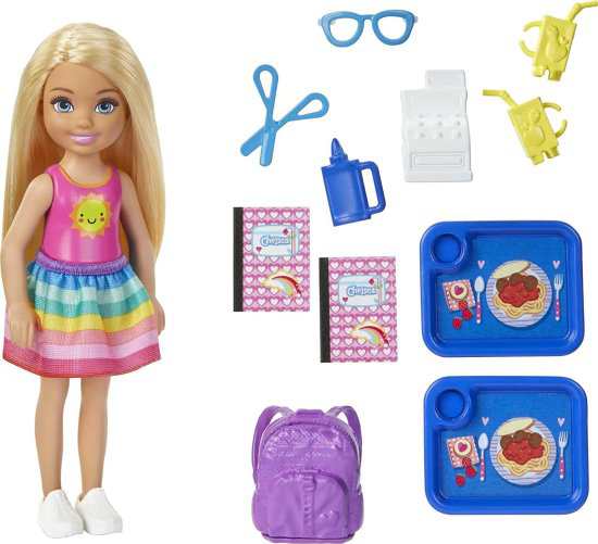 Barbie バービークラブチェルシードールと学校のプレイセット、6インチブロンド、アクセサリー、3-7歳のギフトの通販は